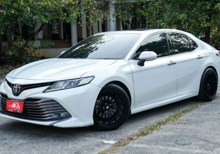 LINE_ALBUM_Camry 2.5 G sunroof ปี2019 สีขาว_250501_21