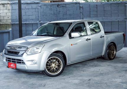 LINE_ALBUM_DMAX 4DR 1.9 ปี18 จด 19 สีบรอนซ์ S เกียร์ MT_260120_19