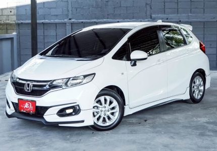 LINE_ALBUM_HONDA JAZZ 1.5 V ปี2019 สีขาว auto_260120_20