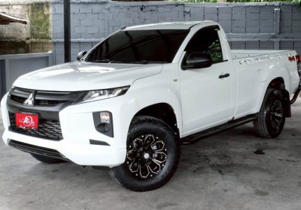 LINE_ALBUM_Mitsubishi triton หัวเดี่ยว ปี21 สีขาว auto 4wd_260702_1