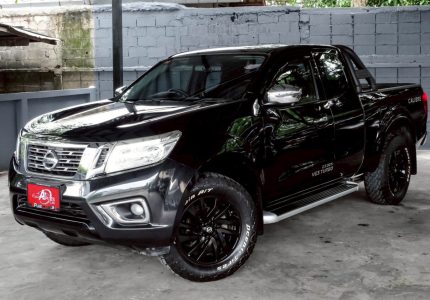 LINE_ALBUM_Nissan navara np300 calibre cab auto ตัวv สีดำ_260630_1