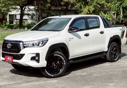 LINE_ALBUM_REVO ROCCO 2.8 4WD ปี2018 สีขาว MT (ถ่ายรูปใหม่)_251029_24