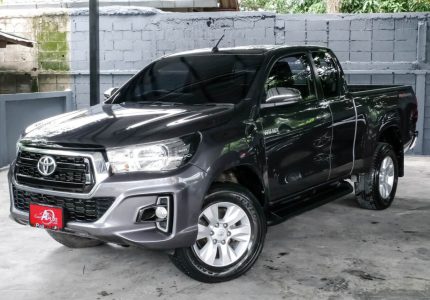 LINE_ALBUM_Toyota revo 2.4 cab prerunner j plus ปี18 สีเทา mt_260810_1