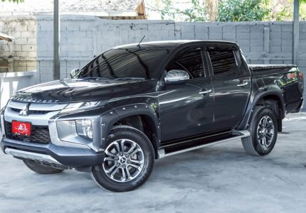 LINE_ALBUM_Triton 2.4 GT PLUS 4DR เกียร์ AUTO สีเทา ปี2021_251216_20